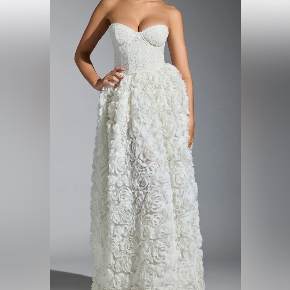 White Embellished Corset Gown - Picture 1 of 4